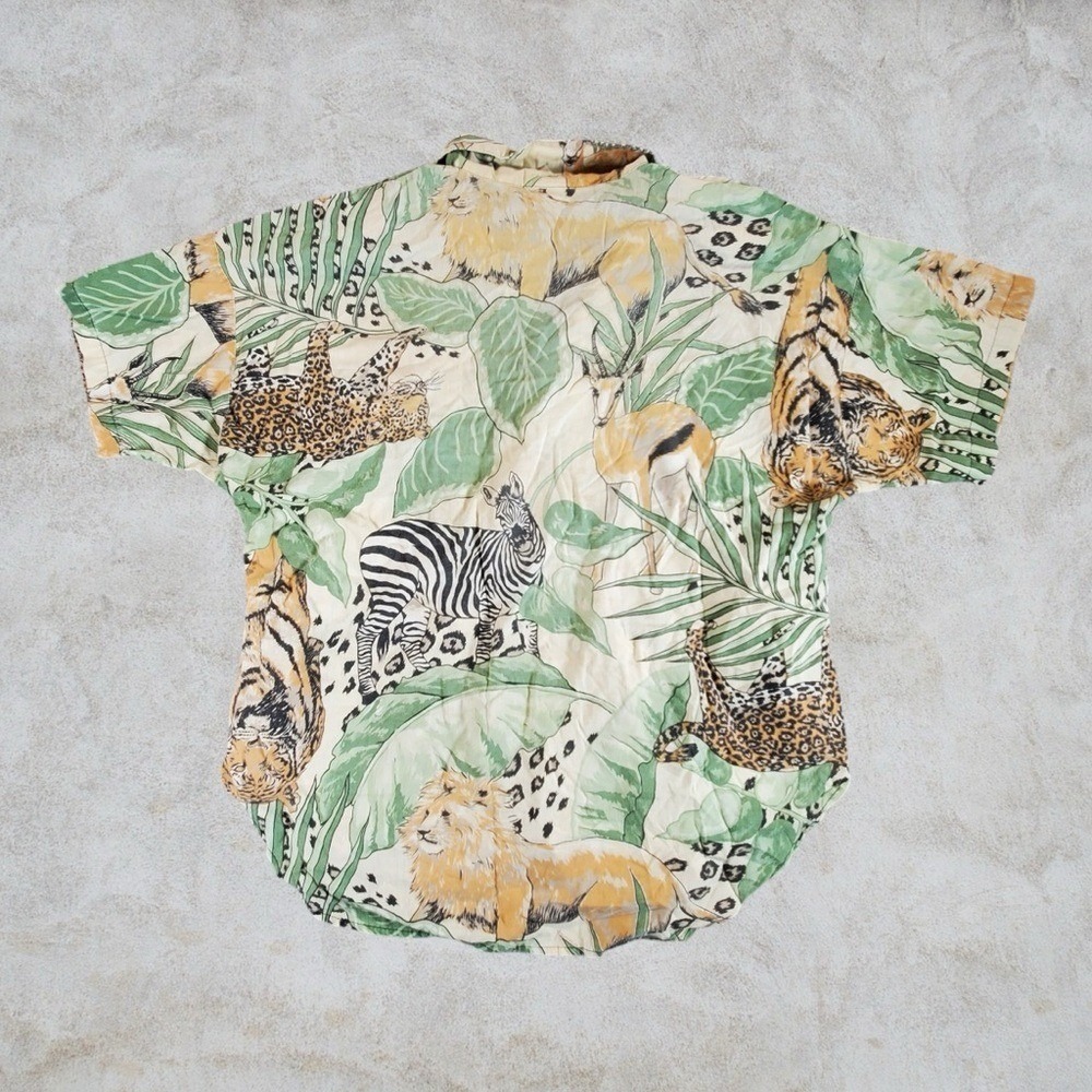Vintage Kiks Shirt Womens Medium Tan Green Zoologist Zebra Lion Button Up Hawaii - Picture 8 of 8